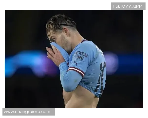 足球明星因不当行为遭重罚115万元引发广泛关注和讨论 足球明星因不当行为遭重罚115万元引发广泛关注和讨论